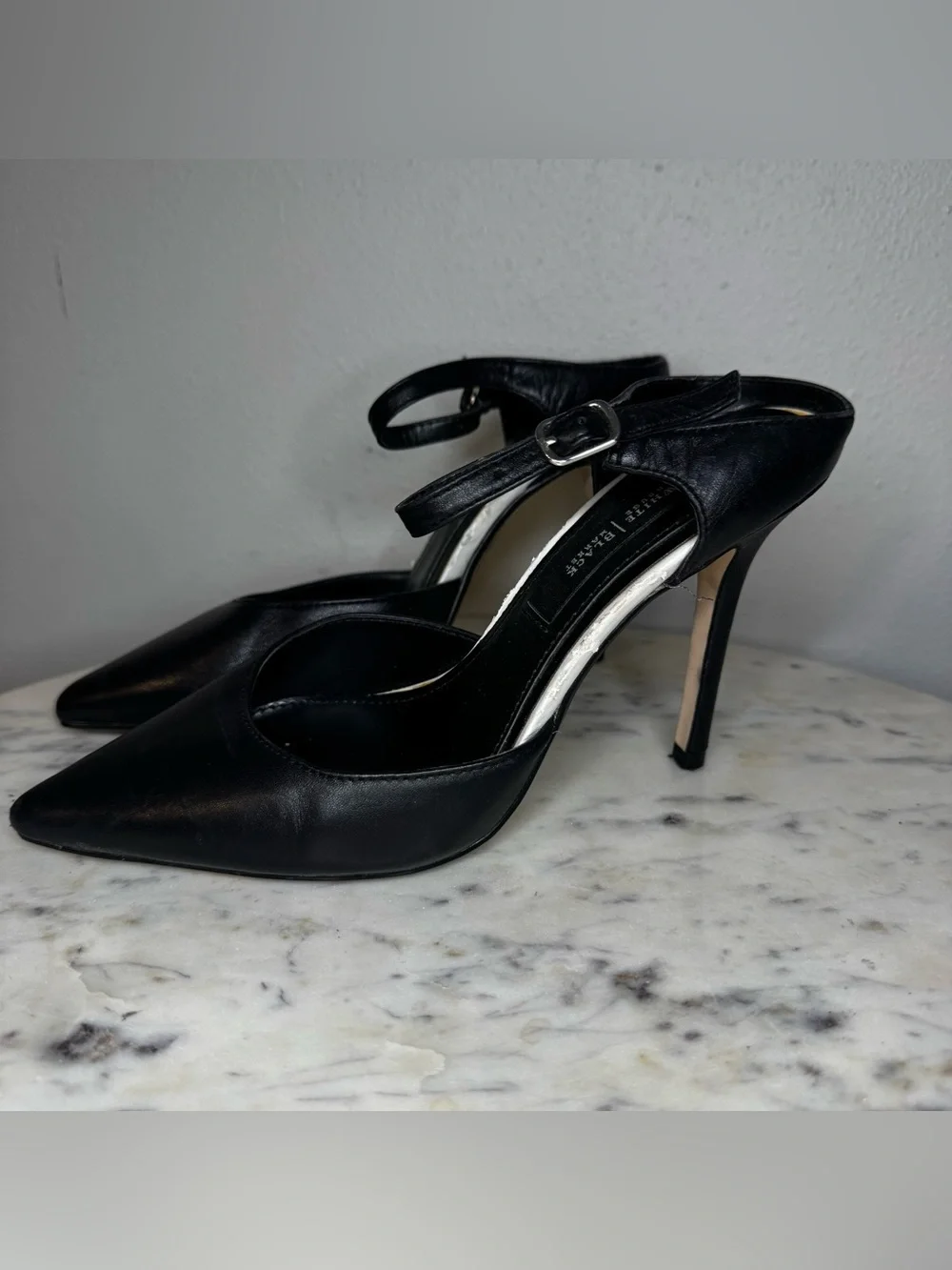 White House Black Market Catalia Heels Size 5 Leather Shoes Black white